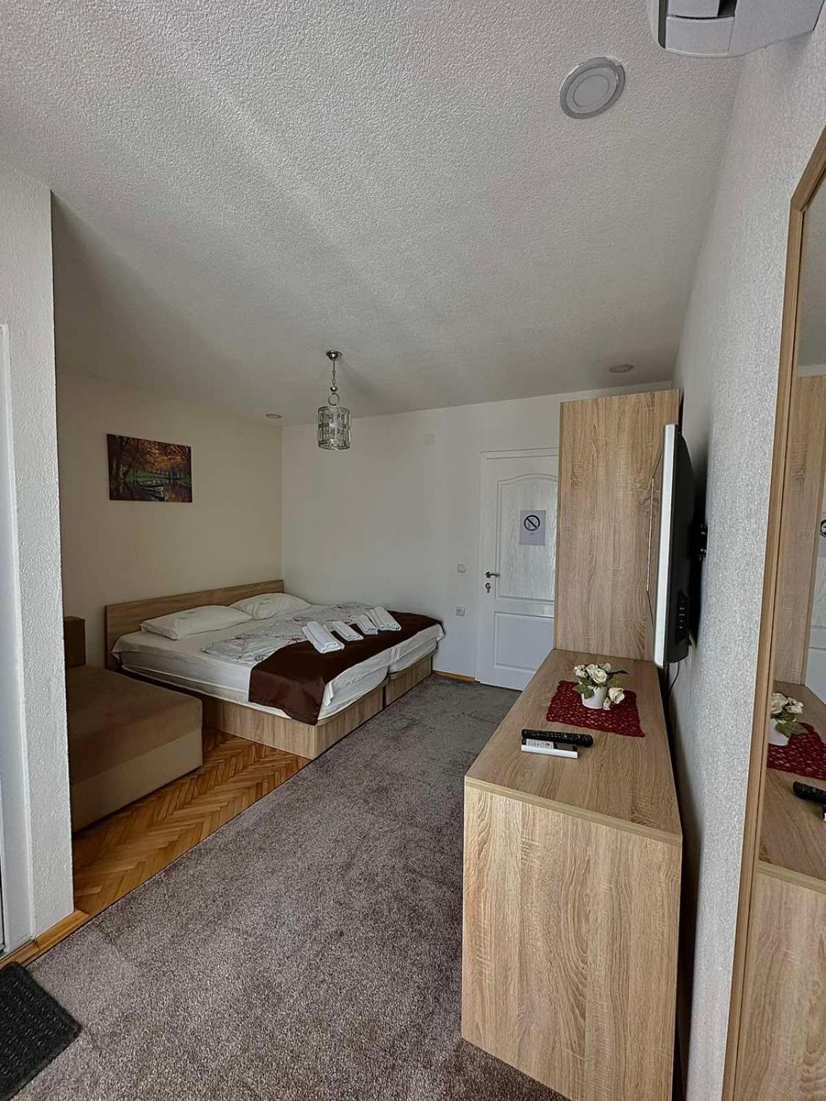 Villa Deea Охрид Екстериор снимка